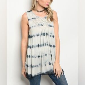 Easel Tunic Top